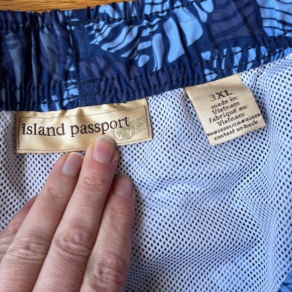 Island passport swim trunks - Picture 4 of 5